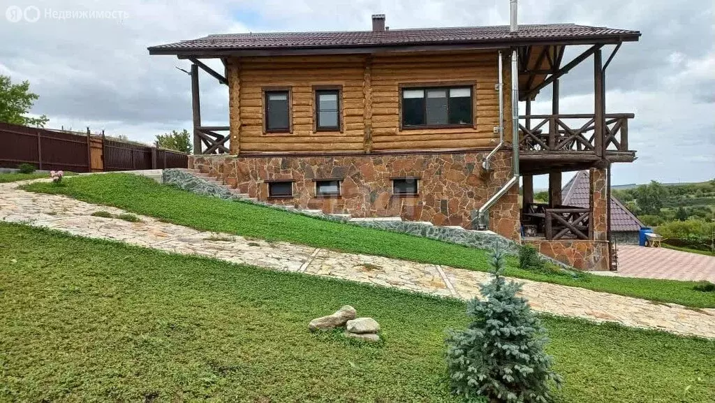 Дом в Алтайский район, посёлок Даниловка, Лесная улица (245 м) - Фото 1