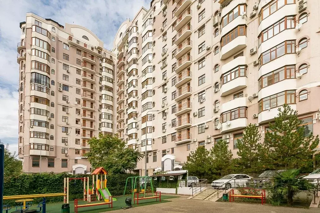 3-к кв. Краснодарский край, Краснодар Центральный мкр, ул. ... - Фото 0