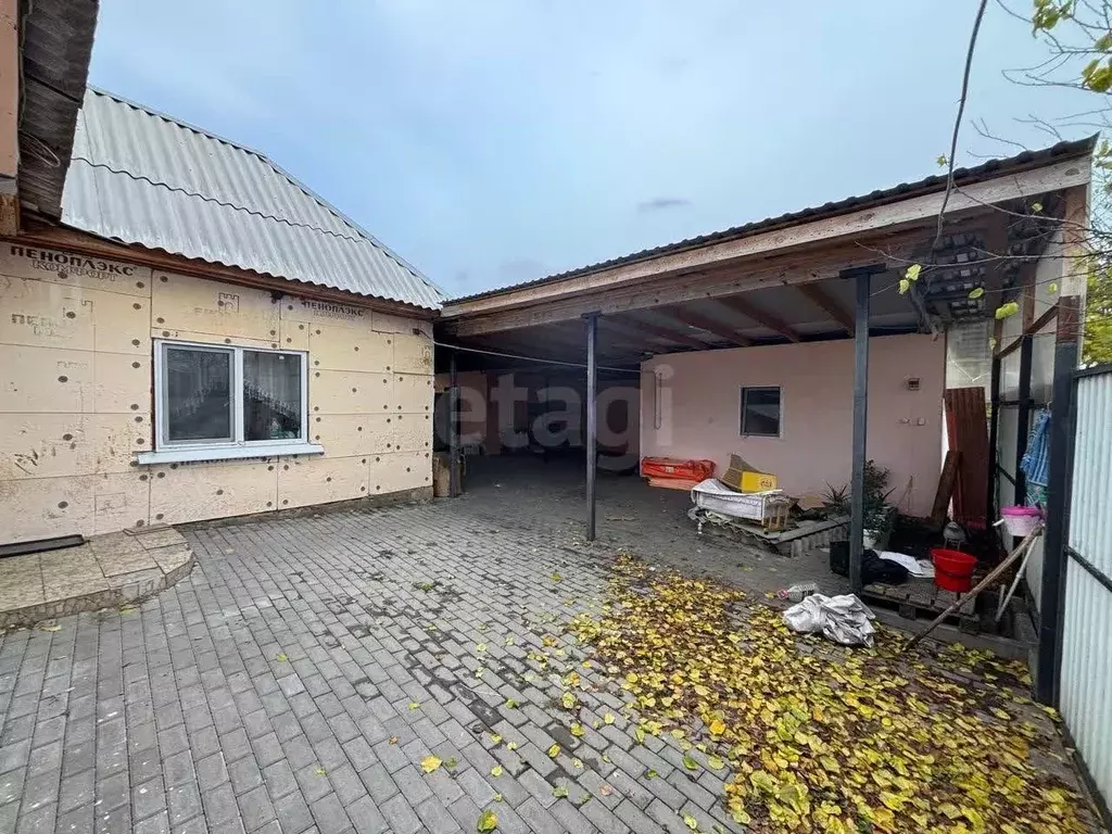 Дом в Белгородская область, Валуйский муниципальный округ, с. ... - Фото 1