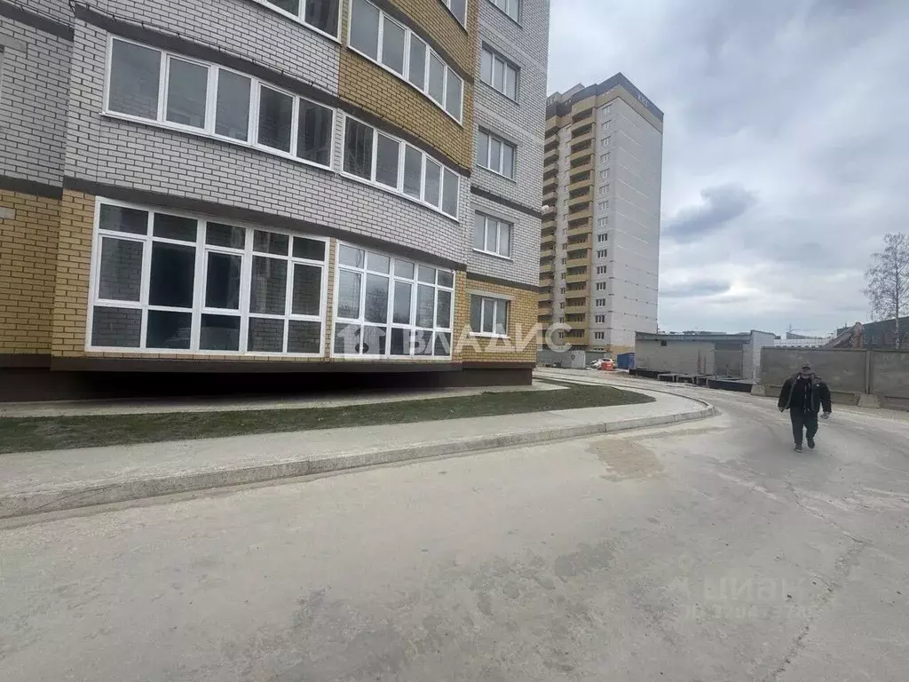Торговая площадь в Воронежская область, Воронеж ул. Летчика Филипова, ... - Фото 0
