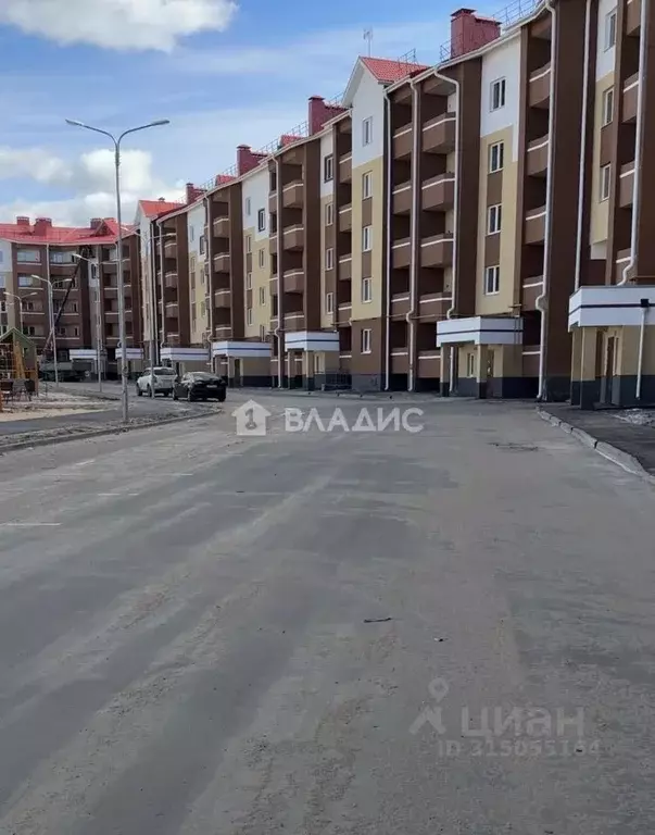 3-к кв. Владимирская область, Ковров ул. 9 Мая, 8 (80.1 м) - Фото 0