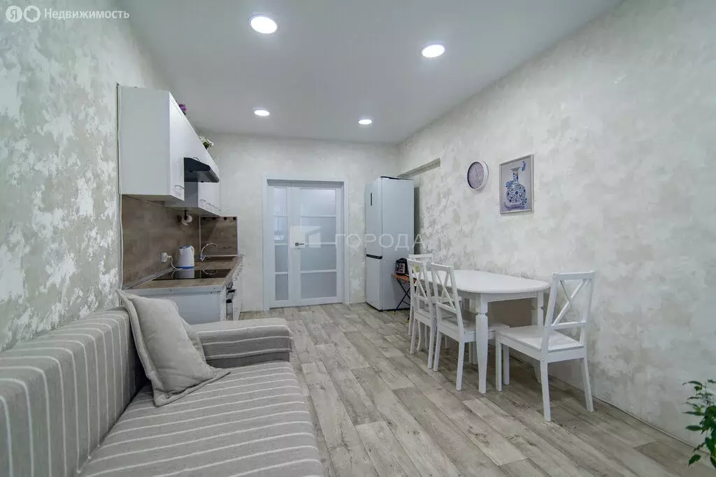 2-комнатная квартира: Барнаул, улица 280-летия Барнаула, 21 (64.5 м) - Фото 1