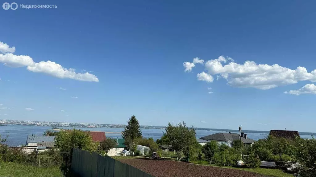Участок в село Верхний Услон, Автодорожная улица, 19/1А (10 м) - Фото 0