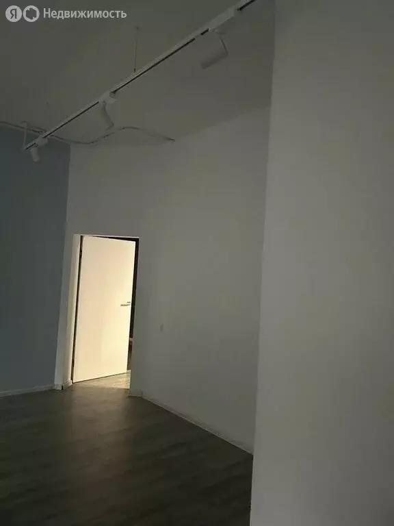 Помещение свободного назначения (600 м) - Фото 1