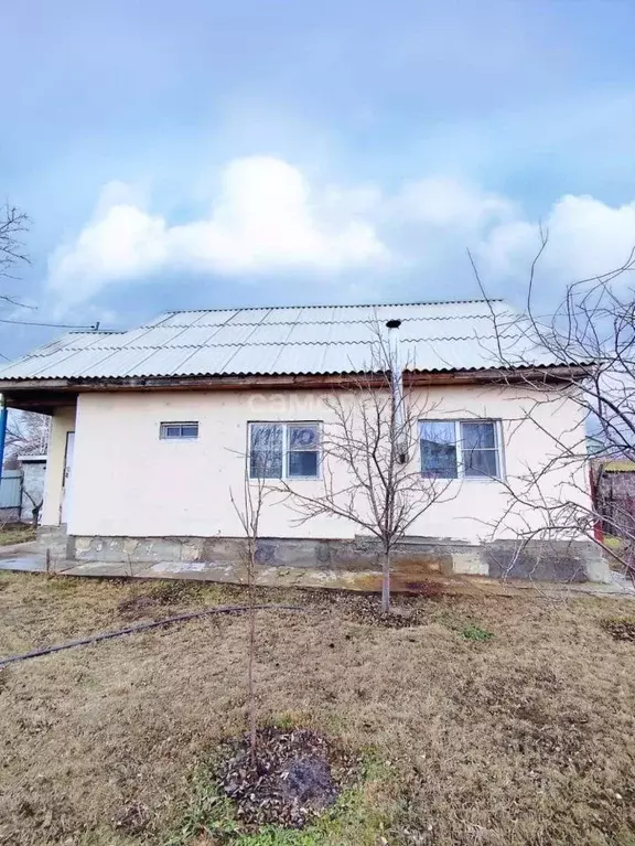 Дом в Астраханская область, Наримановский район, с. Тулугановка ... - Фото 0