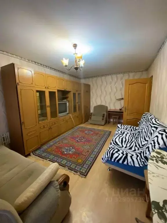 1-к кв. Белгородская область, Старый Оскол Королева мкр, 14 (39.0 м) - Фото 2