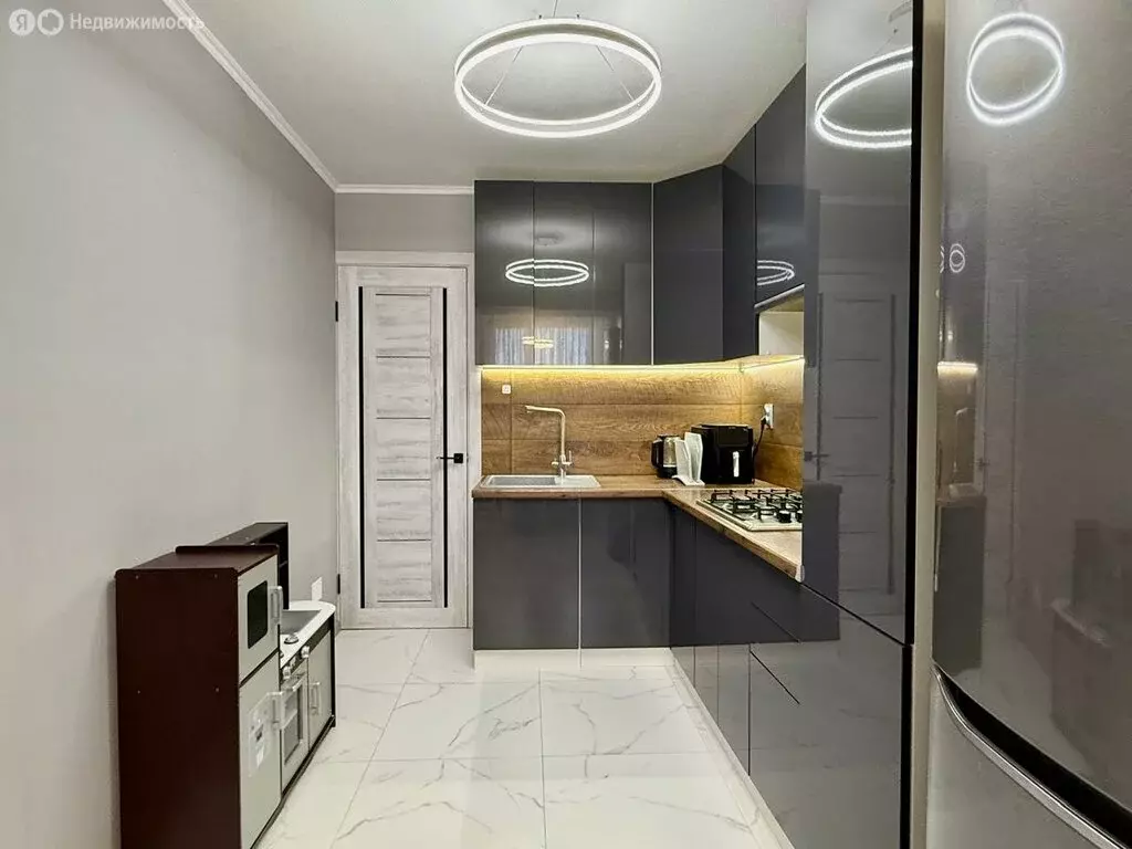 2-комнатная квартира: Раздольное, Школьная улица, 2 (50.3 м) - Фото 1
