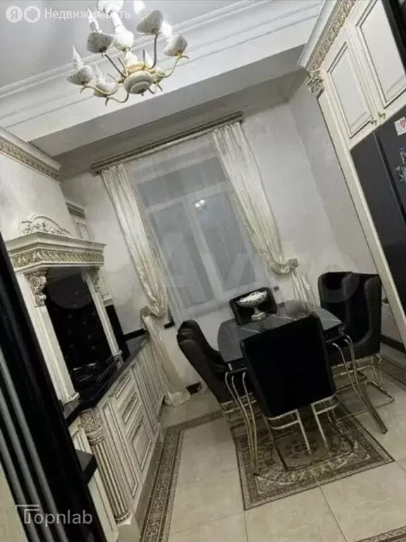 2-комнатная квартира: Махачкала, улица Огарёва, 27 (85 м) - Фото 1