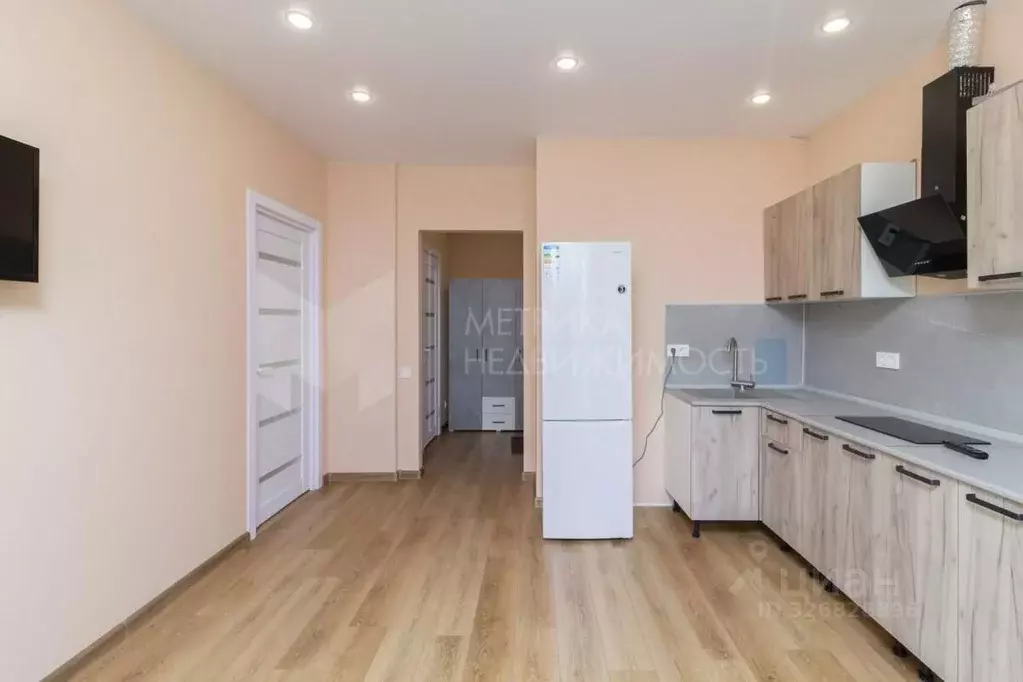 1-к кв. Тюменская область, Тюмень ул. Мельникайте, 2к18 (33.0 м) - Фото 1