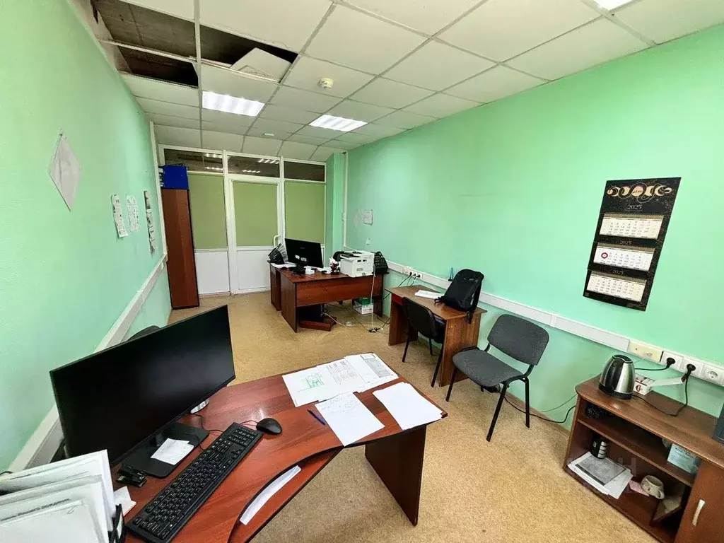 Помещение свободного назначения в Саха (Якутия), Нерюнгри ул. ... - Фото 0