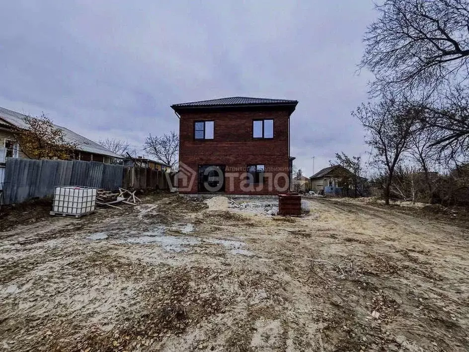 Дом в Волгоградская область, Волгоград Кубанская ул., 47 (110 м) - Фото 1