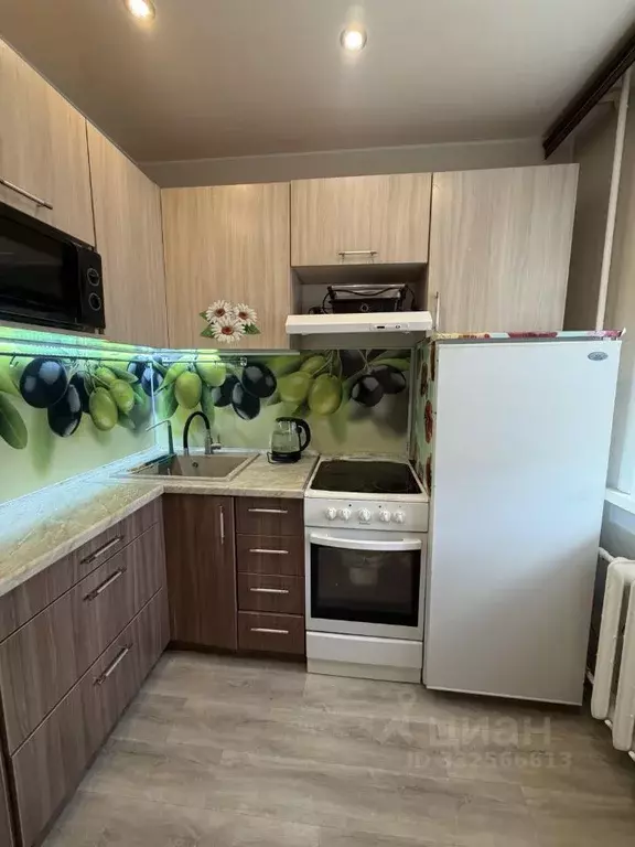 2-к кв. Иркутская область, Братск Комсомольская ул., 29А (44.2 м) - Фото 1