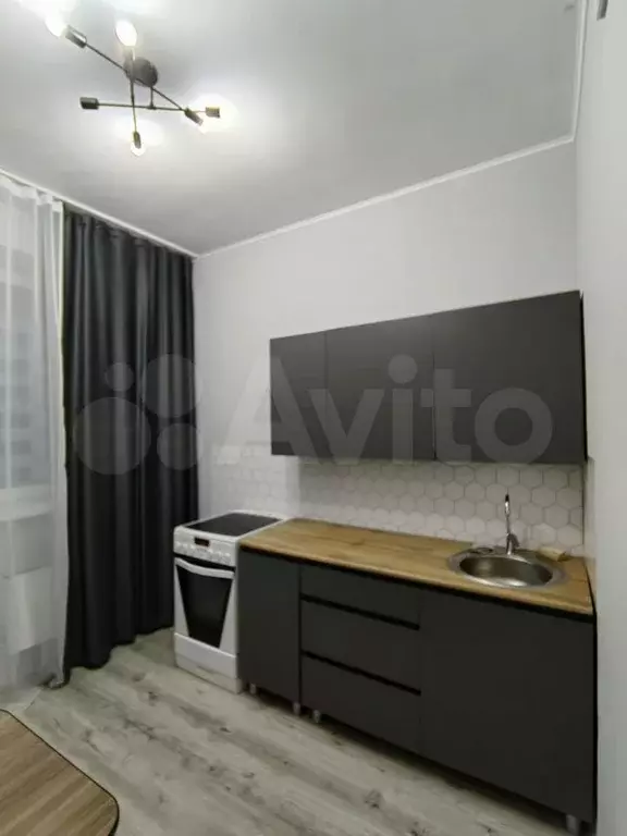 1-к. квартира, 40 м, 5/10 эт. - Фото 1