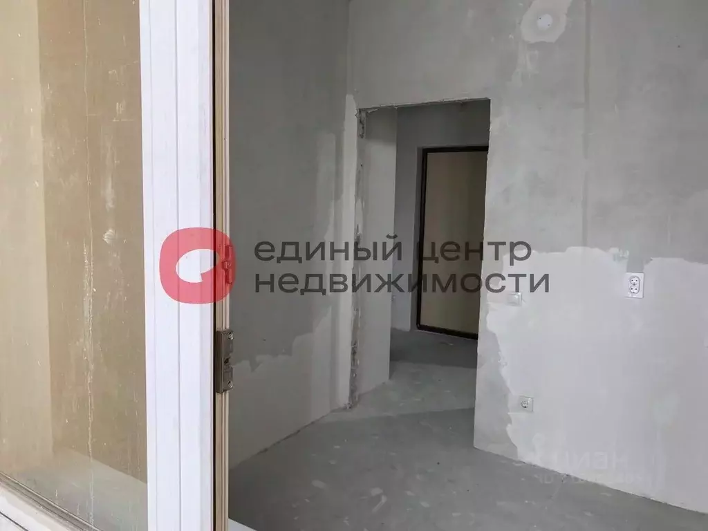 1-к кв. Тюменская область, Тюмень ул. Тимофея Чаркова, 69 (29.4 м) - Фото 0