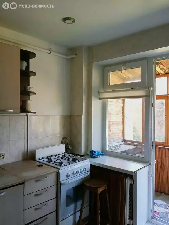 2-комнатная квартира: Балаково, улица Чапаева, 117 (41 м) - Фото 0