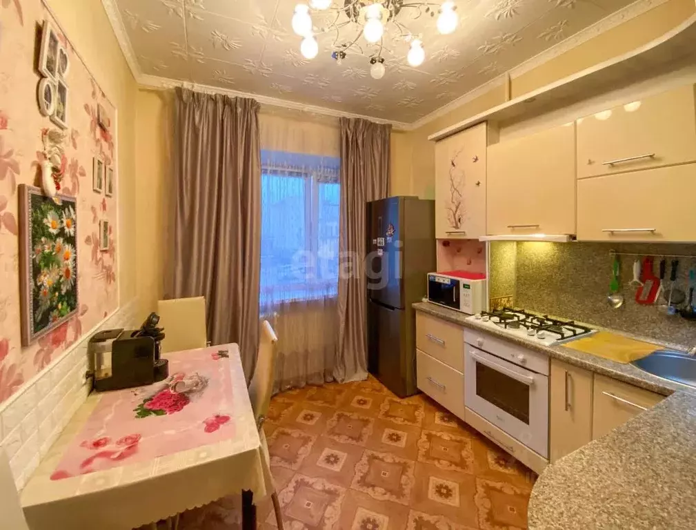 3-к кв. Ямало-Ненецкий АО, Надым ул. Зверева, 41 (69.1 м) - Фото 0