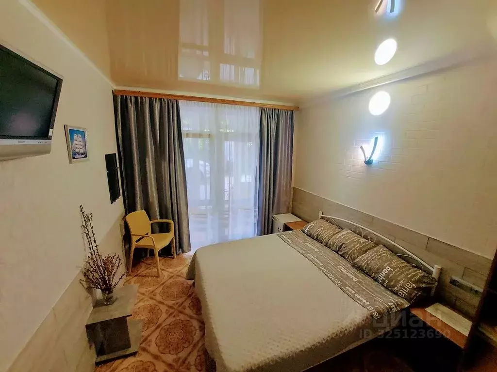 Комната Крым, Судак ул. Сурожская, 33 - Фото 1