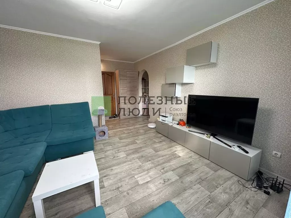 2-к кв. Красноярский край, Красноярск Взлетная ул., 26А (55.4 м) - Фото 1
