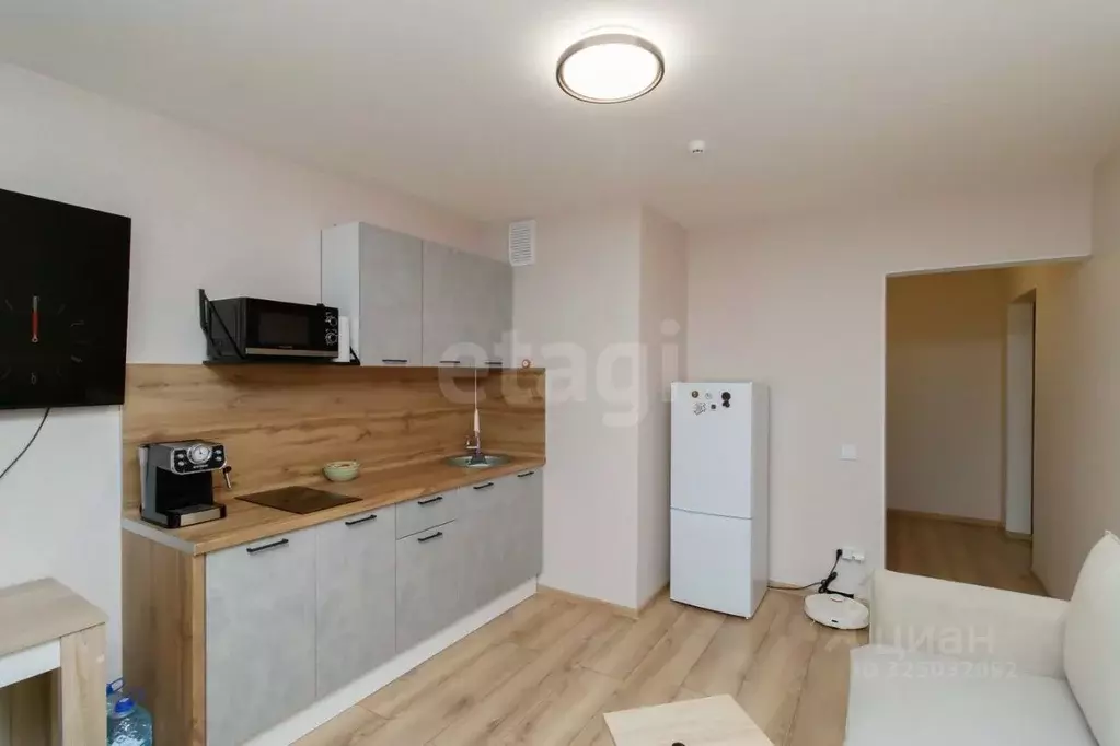 Студия Тюменская область, Тюмень ул. Константина Посьета, 9 (28.6 м) - Фото 1