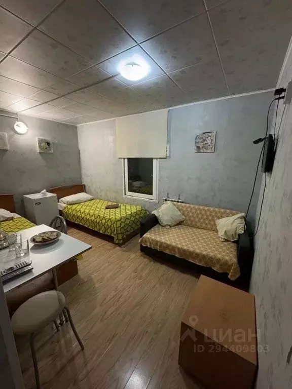 Комната Тюменская область, Тюмень ул. Бабарынка, 1к2 (18.0 м) - Фото 0
