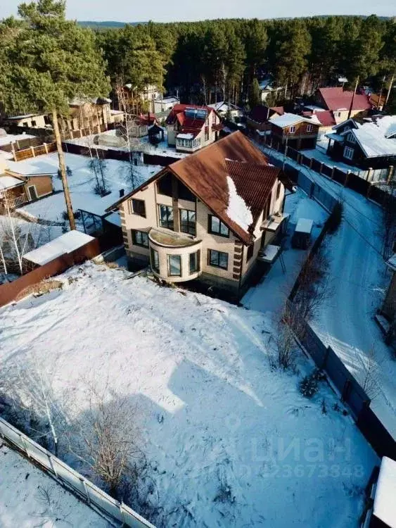 Дом в Иркутская область, Иркутский муниципальный округ, Политехник-3 ... - Фото 1