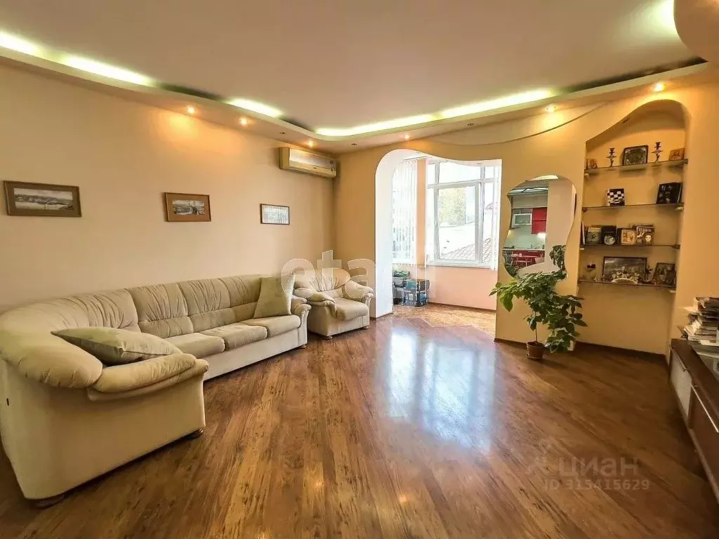 2-к кв. Севастополь ул. Репина, 15 (82.0 м) - Фото 0
