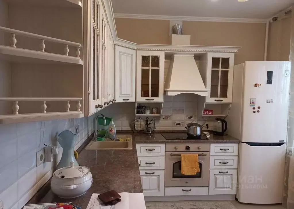 2-к кв. Башкортостан, Уфа Коммунистическая ул., 92 (58.0 м) - Фото 0