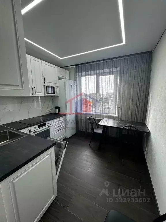 2-к кв. Белгородская область, Старый Оскол Восточный мкр, 14 (60.0 м) - Фото 2