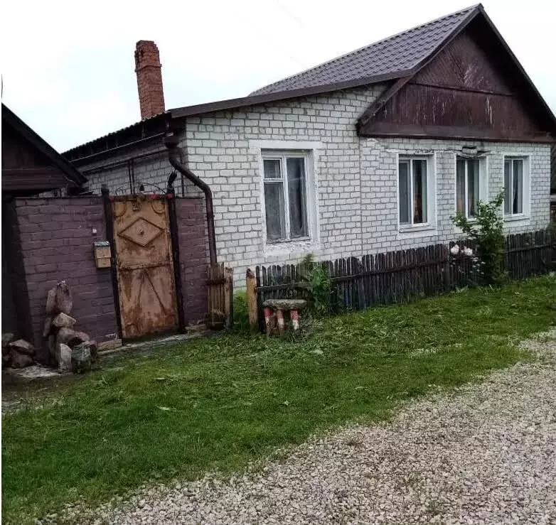 Дом в Почеп, улица 60 лет Октября (60 м) - Фото 1