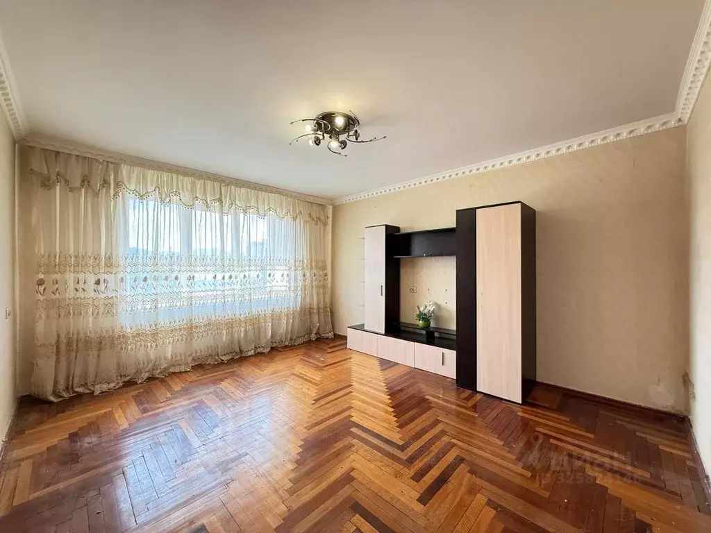 2-к кв. Кабардино-Балкария, Нальчик ул. Шогенова, 8 (52.0 м) - Фото 1