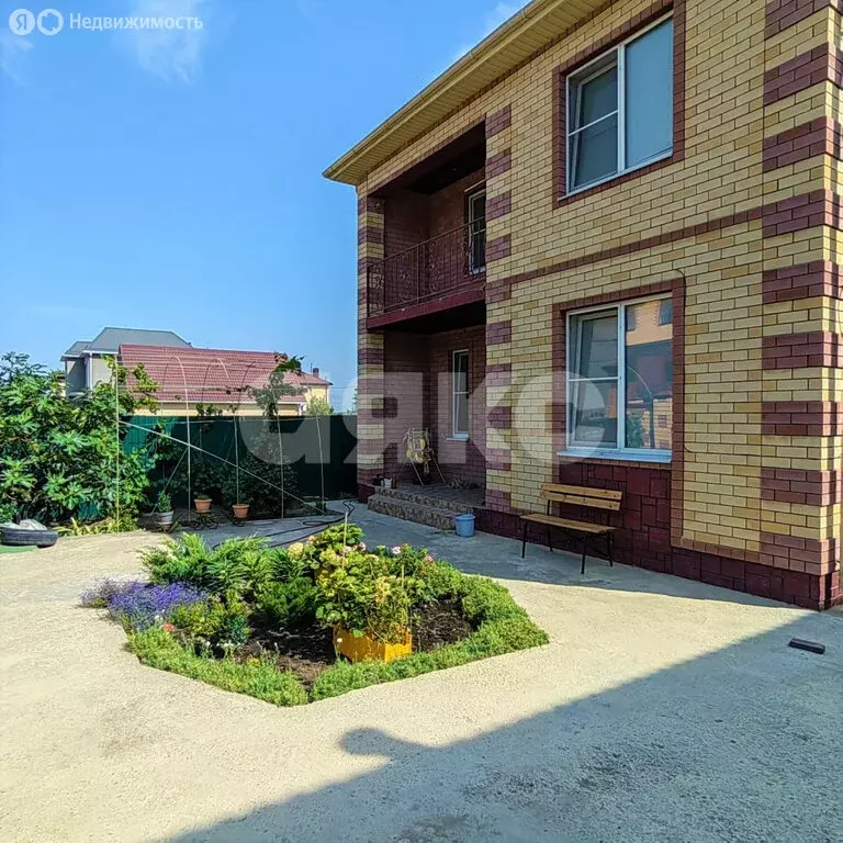 Дом в село Супсех, улица Космонавта Комарова (154.5 м) - Фото 1