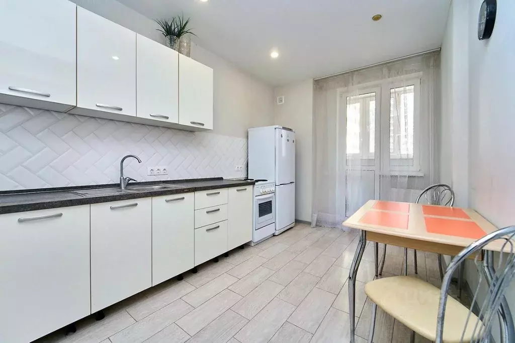 1-к кв. Краснодарский край, Краснодар ул. Адмирала Серебрякова (38.1 ... - Фото 1