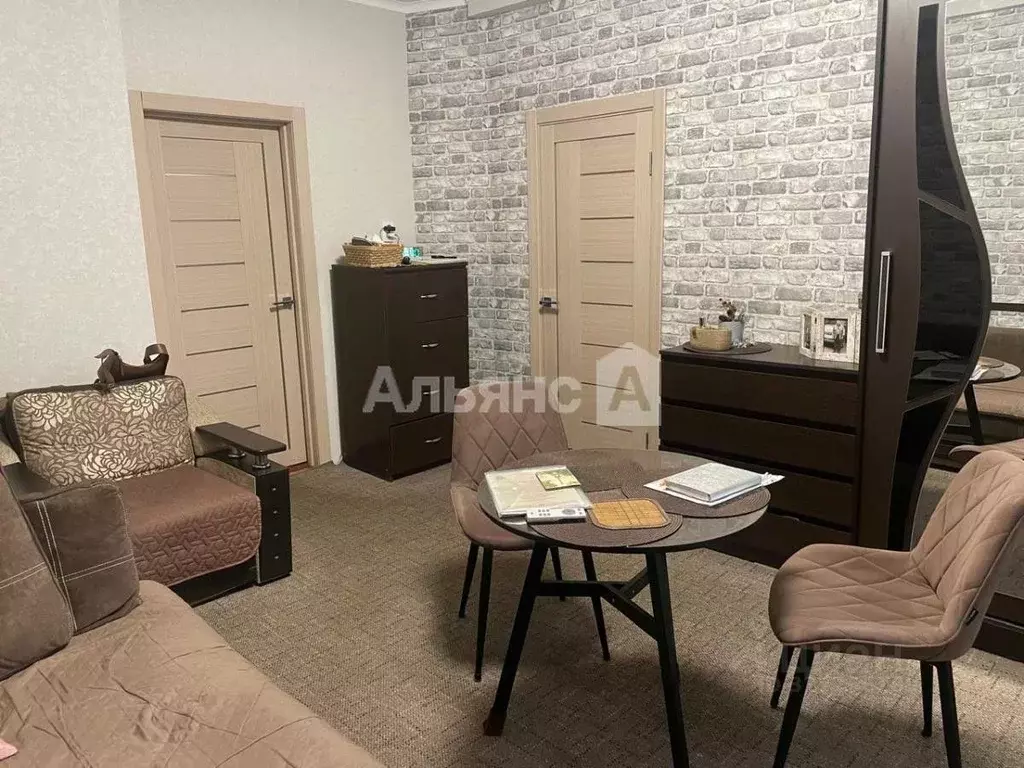 Комната Ростовская область, Шахты ул. Шевченко, 108 (49.4 м) - Фото 1