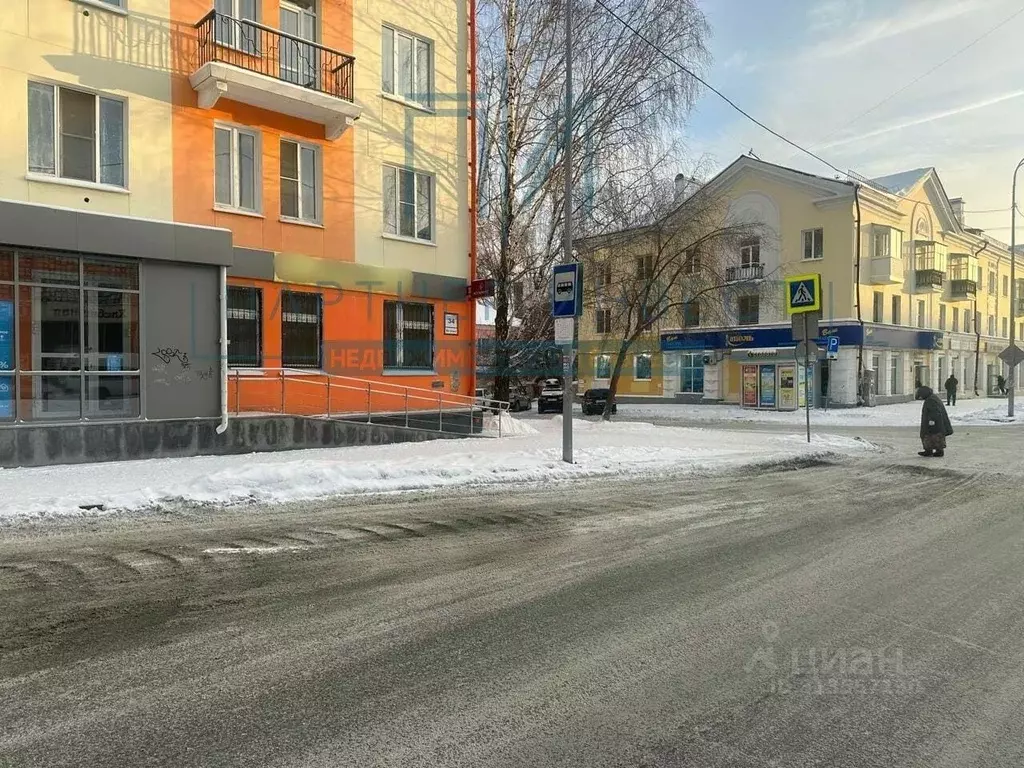 Торговая площадь в Свердловская область, Первоуральск ул. Ватутина, 34 ... - Фото 0