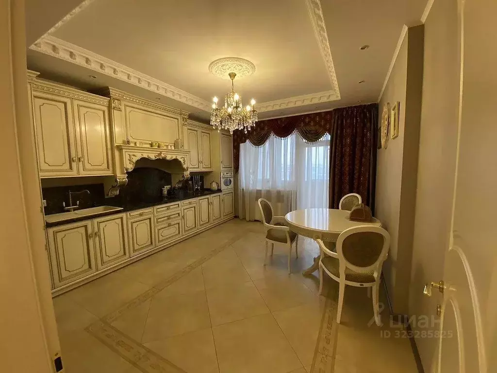 3-к кв. Москва Профсоюзная ул., 25К1 (135.0 м) - Фото 1