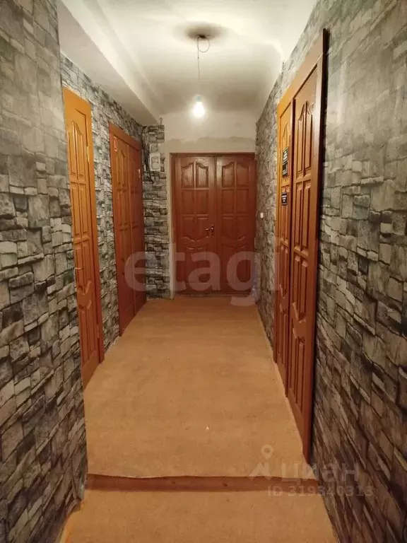 3-к кв. Псковская область, Остров ул. ДОС, 8 (99.1 м) - Фото 1