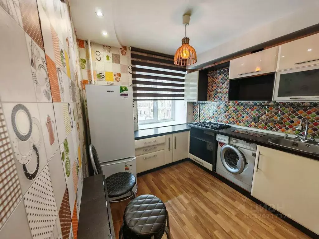 3-к кв. Свердловская область, Екатеринбург ул. Авиаторов, 7 (53.0 м) - Фото 1