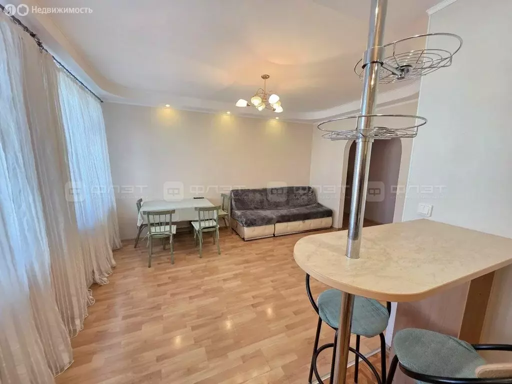 2-комнатная квартира: Казань, улица Четаева, 4 (80 м) - Фото 1