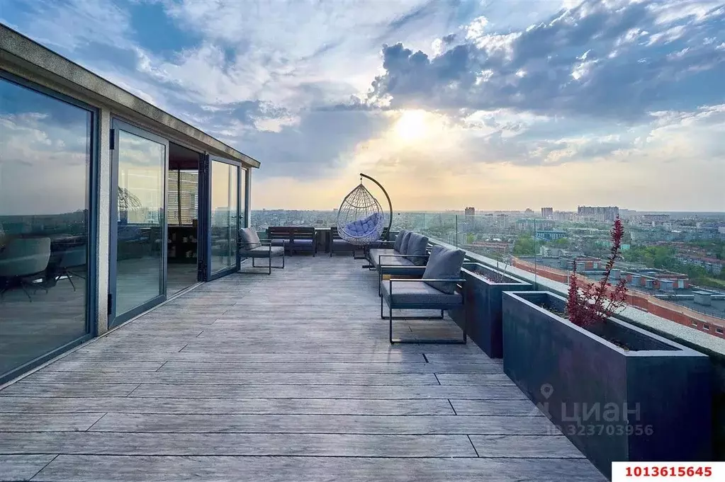 6-к кв. Краснодарский край, Краснодар Гаражная ул. (283.3 м) - Фото 2