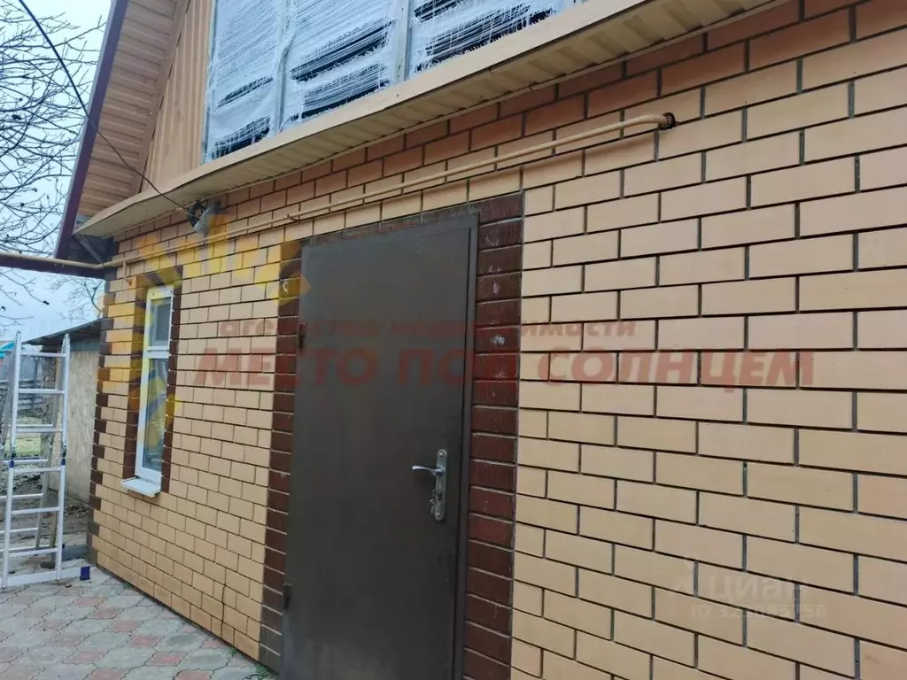 Дом в Краснодарский край, Ейский район, с. Кухаривка ул. Советов (70 ... - Фото 1