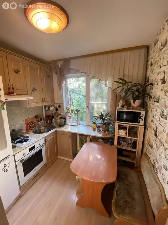 2-комнатная квартира: Псков, Стахановская улица, 2 (45 м) - Фото 1