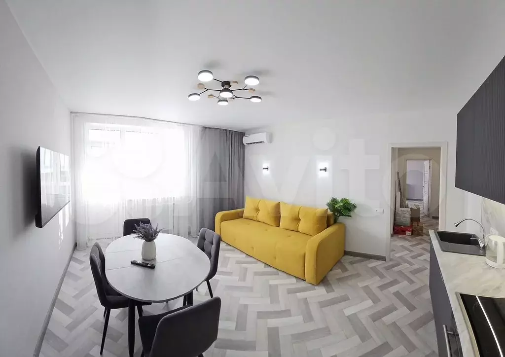 2-к. квартира, 64 м, 18/24 эт. - Фото 0
