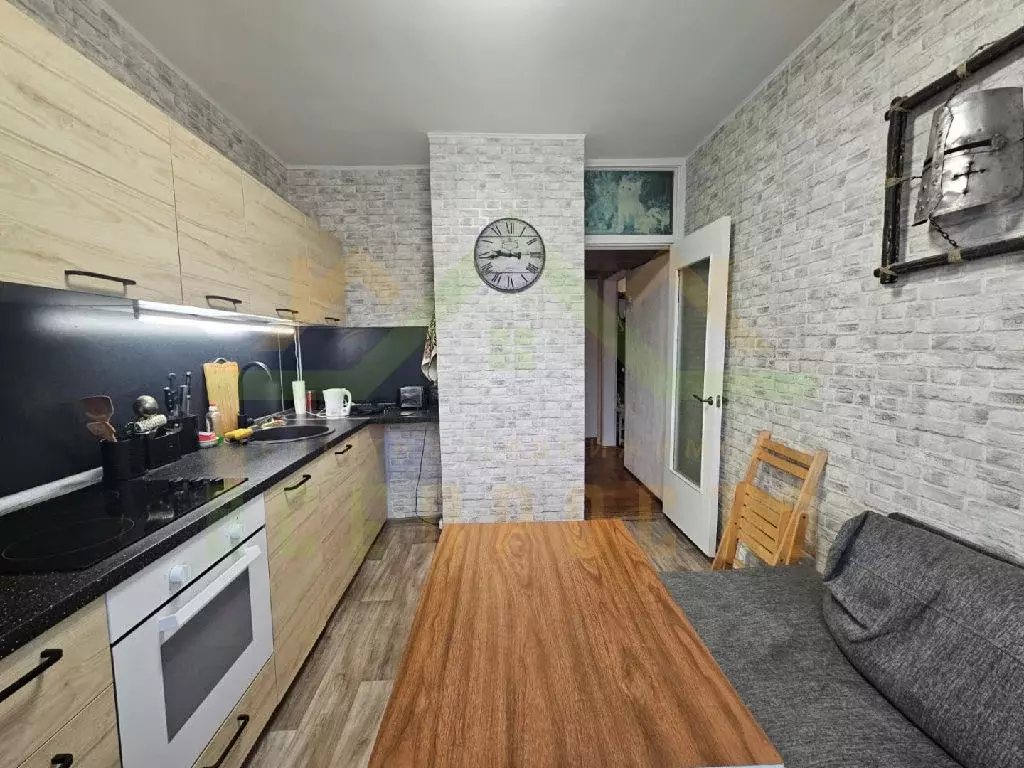 Продается 2-комнатная квартира - Фото 1