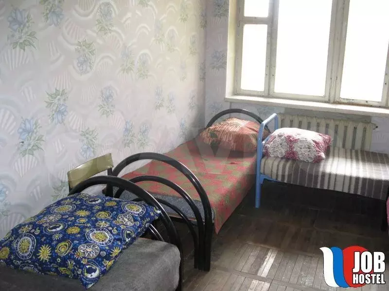 Комната 18 м в > 9-к, 3/3 эт. - Фото 0
