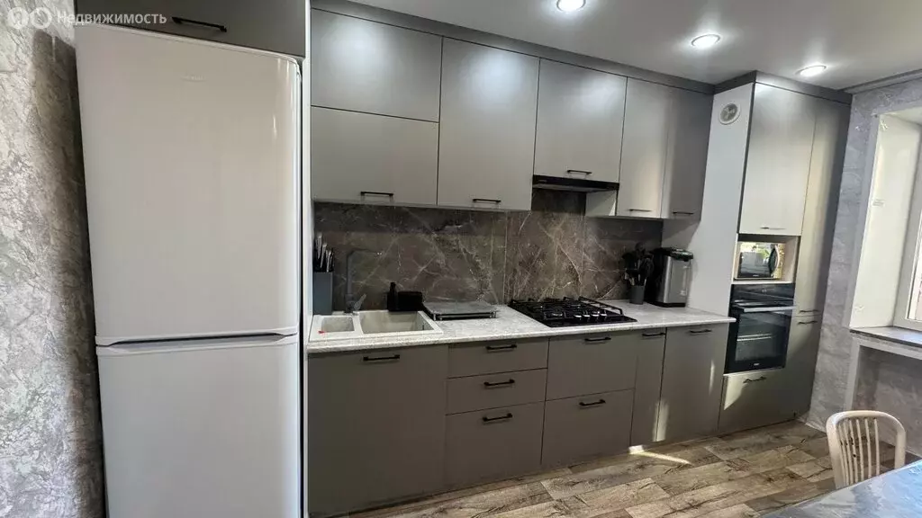 4-комнатная квартира: Октябрьский, 35-й микрорайон, 34 (76.5 м) - Фото 1