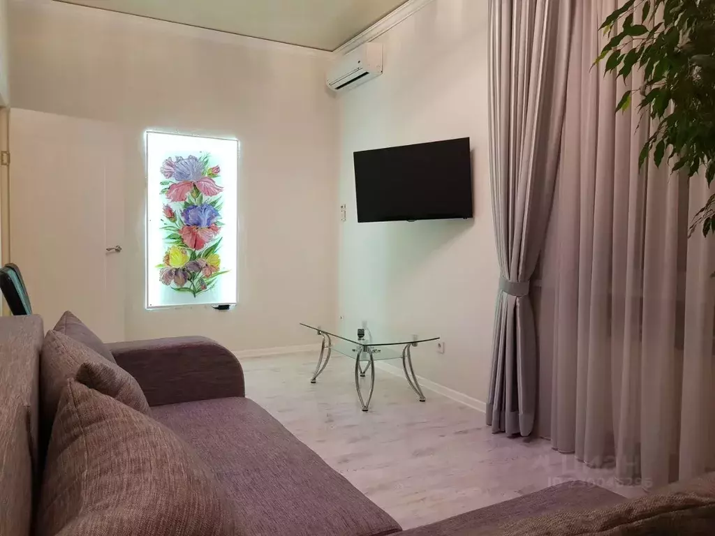 2-к кв. Севастополь ул. Генерала Петрова, 4 (55.0 м) - Фото 1