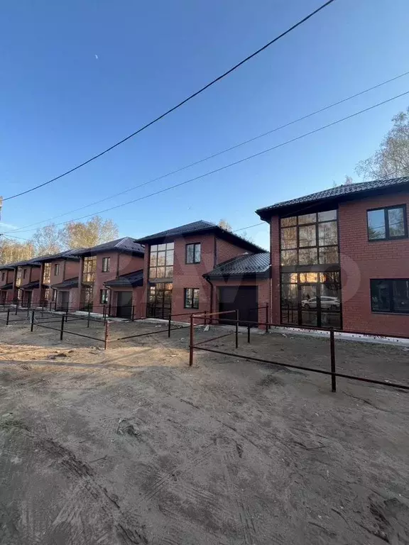 Таунхаус 140 м на участке 4,5 сот. - Фото 1
