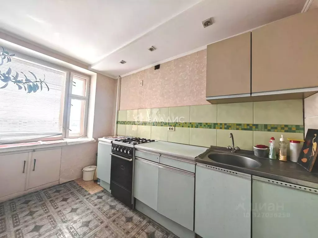 3-к кв. Пензенская область, Пенза ул. 8 Марта, 27А (69.2 м) - Фото 1