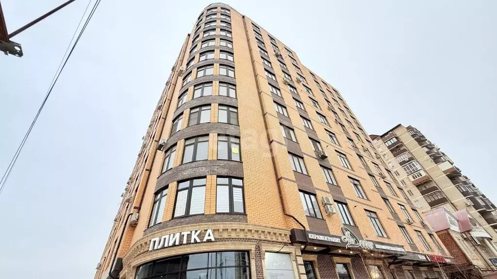 2-к кв. Дагестан, Махачкала туп. 2-й Бейбулатова, 2 (68.0 м) - Фото 0