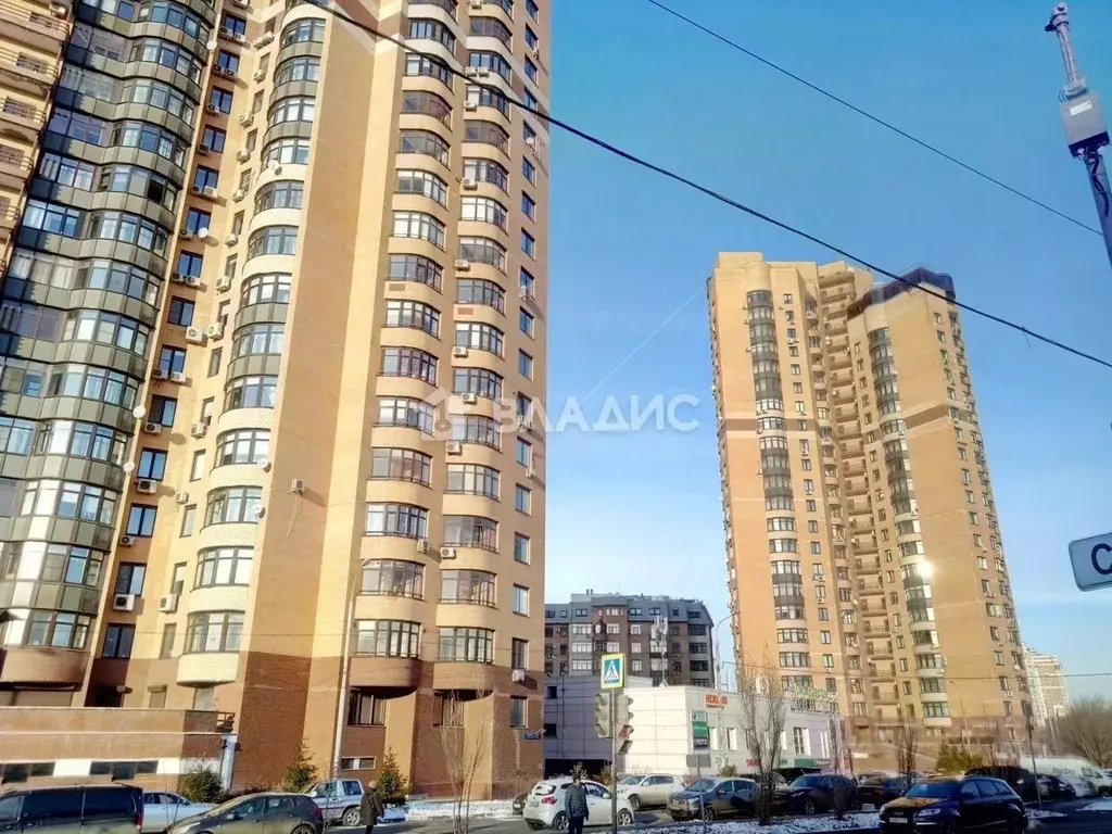 3-к кв. Москва Нежинская ул., 8К1 (219.0 м) - Фото 0